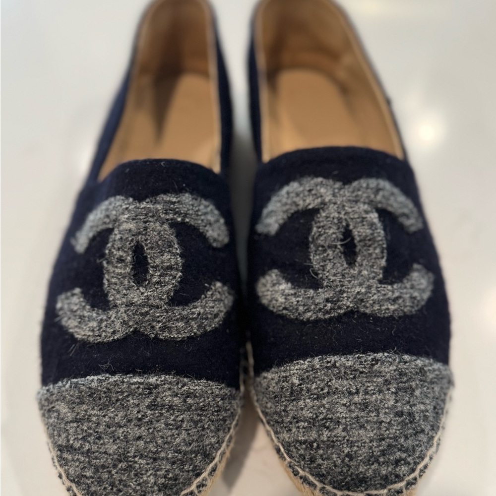 Chanel Women's Black and Gray Espadrilles - Picture 6 of 6
